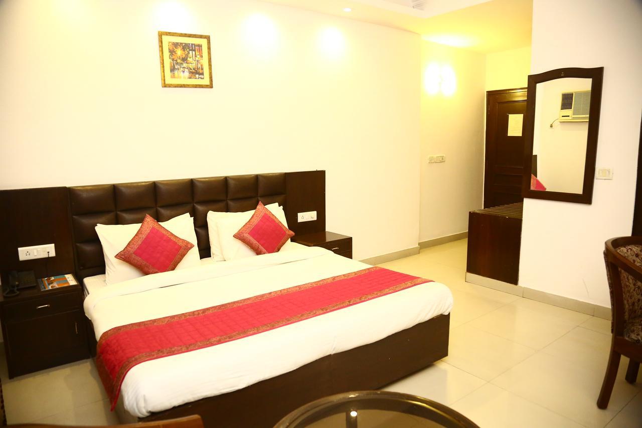 Hotel Smart Inn 2 Nové Dillí Exteriér fotografie